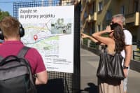 Výstava k Jarovské třídě před KC Vozovna